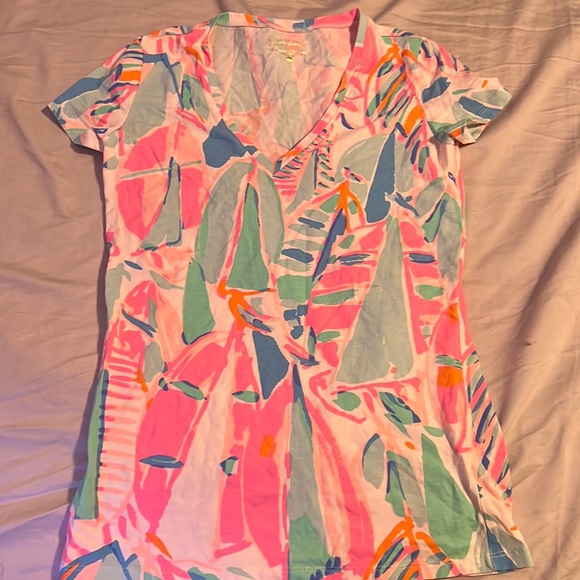 EUC Lilly Pulitzer Michele Tshirt Size XXS - Picture 2 of 2